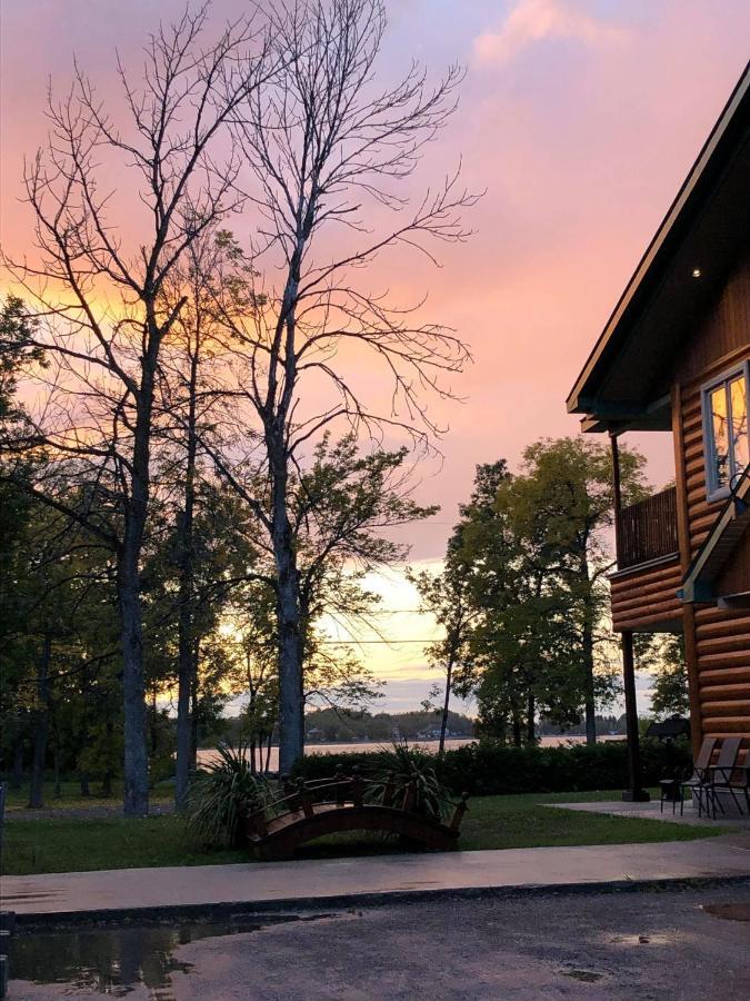 Chalets Et Spa Lac Saint-Jean Chambord Exterior photo